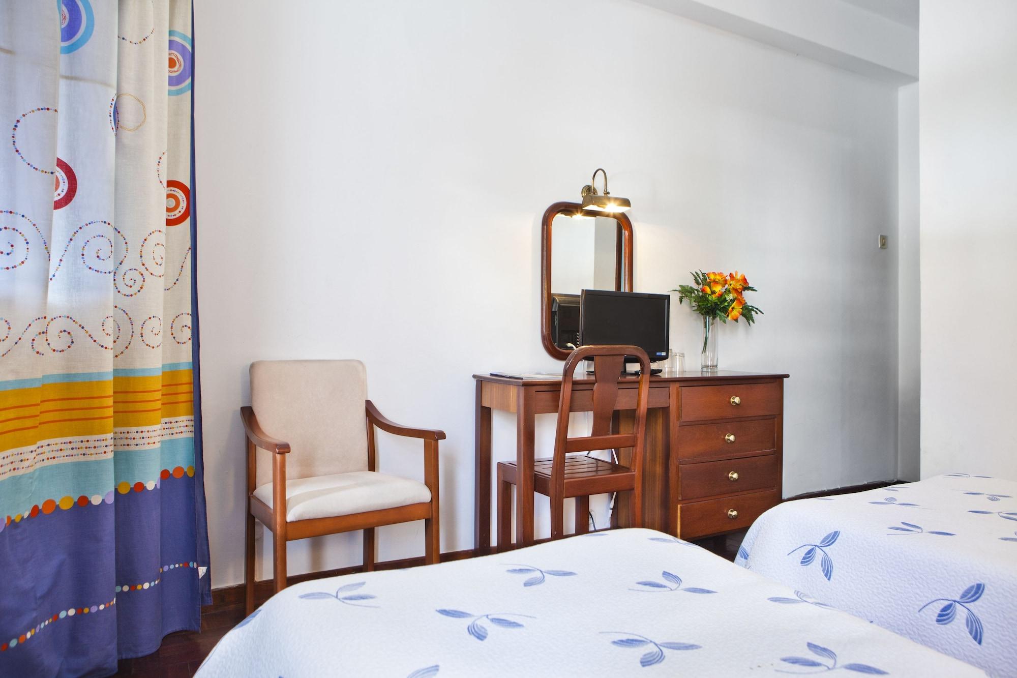 Residencial Colombo Bed & Breakfast Funchal  Ngoại thất bức ảnh