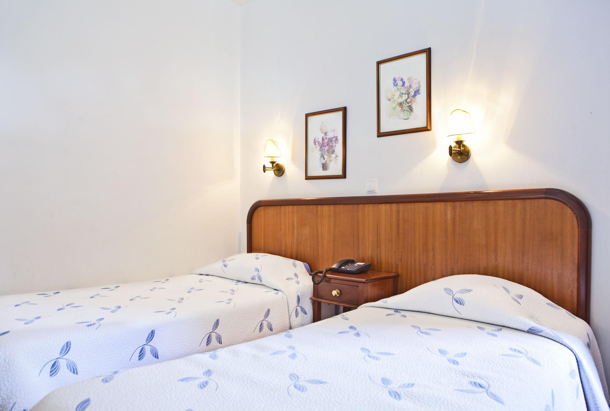 Residencial Colombo Bed & Breakfast Funchal  Ngoại thất bức ảnh