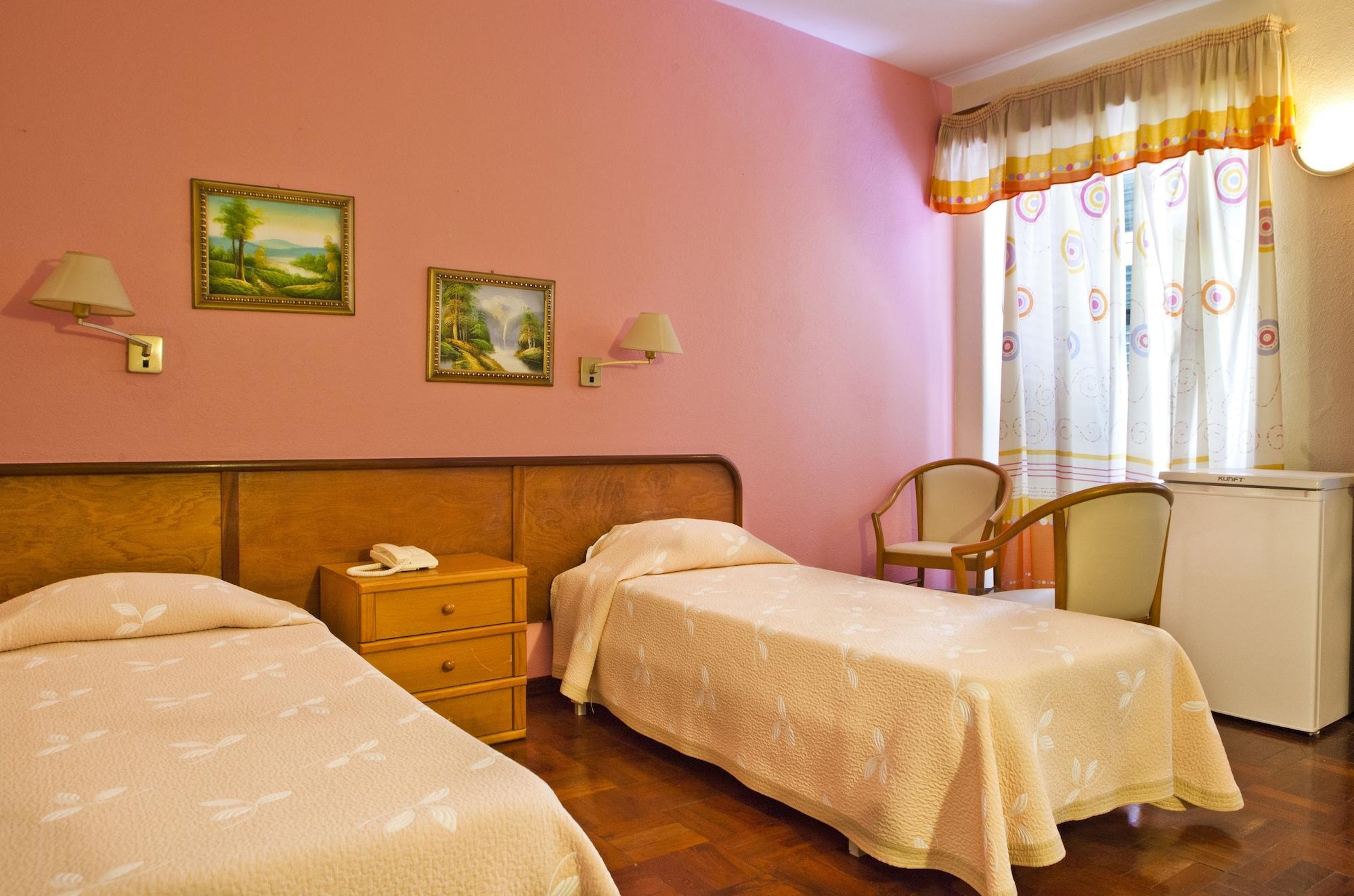 Residencial Colombo Bed & Breakfast Funchal  Ngoại thất bức ảnh