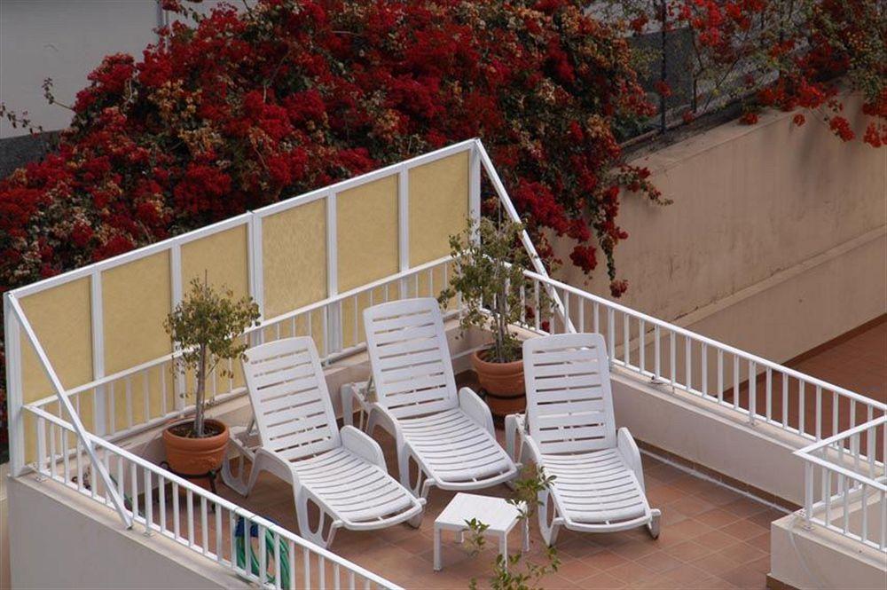 Residencial Colombo Bed & Breakfast Funchal  Ngoại thất bức ảnh