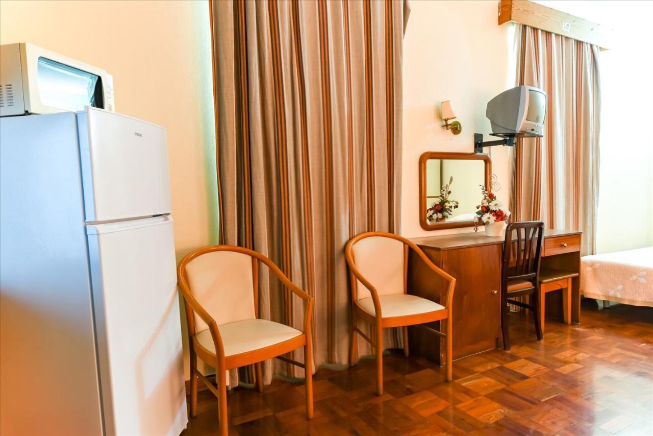 Residencial Colombo Bed & Breakfast Funchal  Ngoại thất bức ảnh